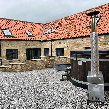 The Gatehouse - Luxury Barn Conversion, Ev Point, Wood Fired Hot Tub Richmond (North Yorkshire)